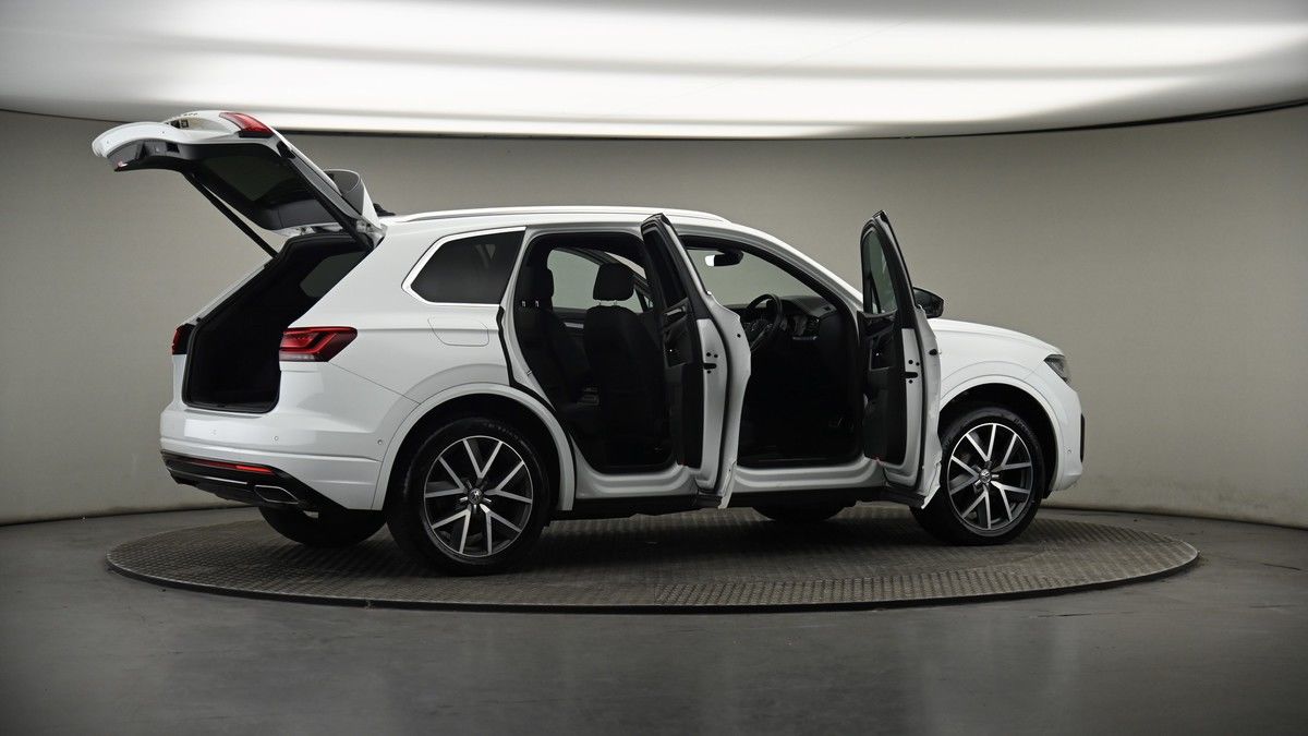 More views of Volkswagen Touareg