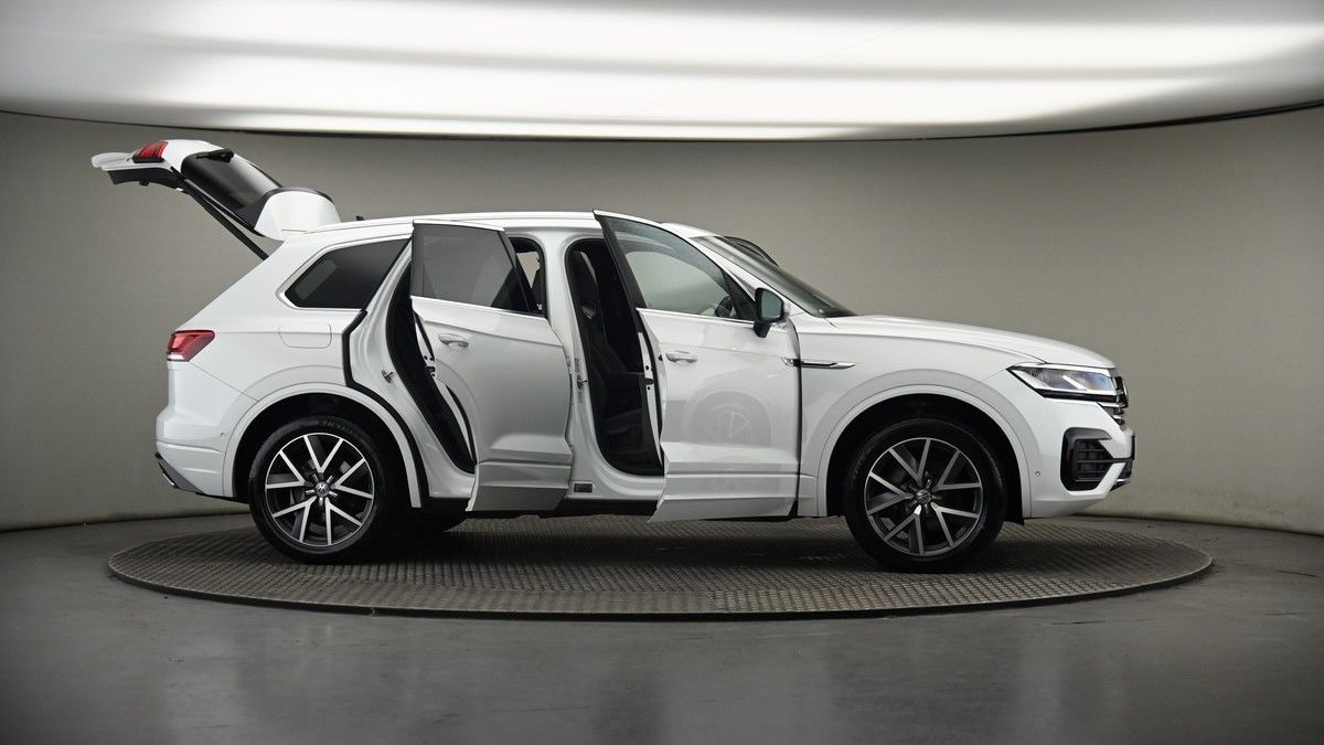 More views of Volkswagen Touareg