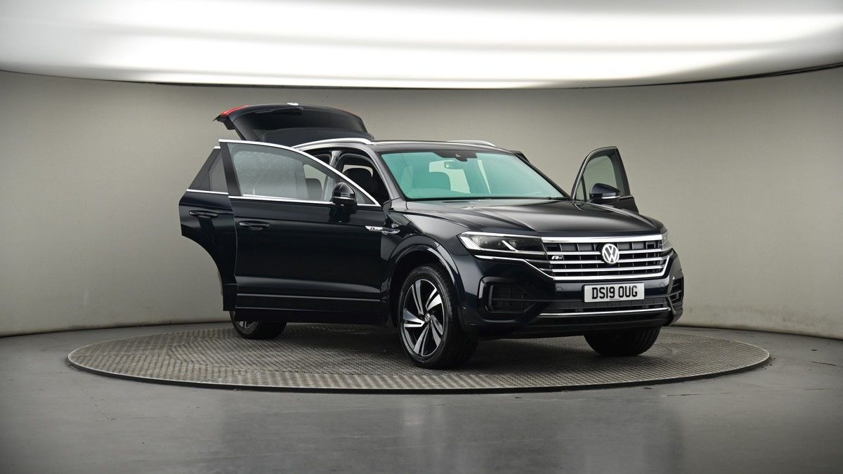 More views of Volkswagen Touareg