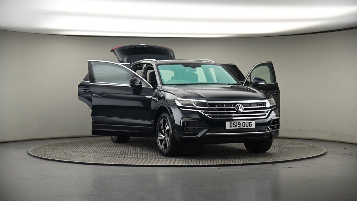 More views of Volkswagen Touareg