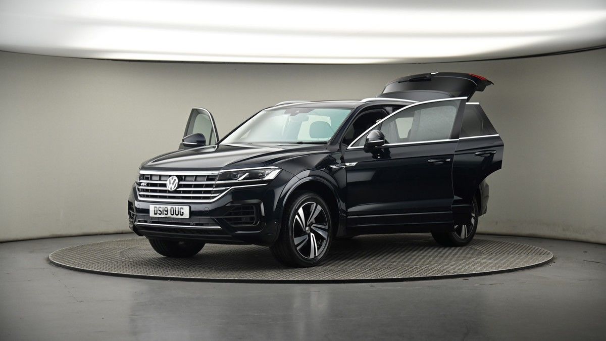 More views of Volkswagen Touareg