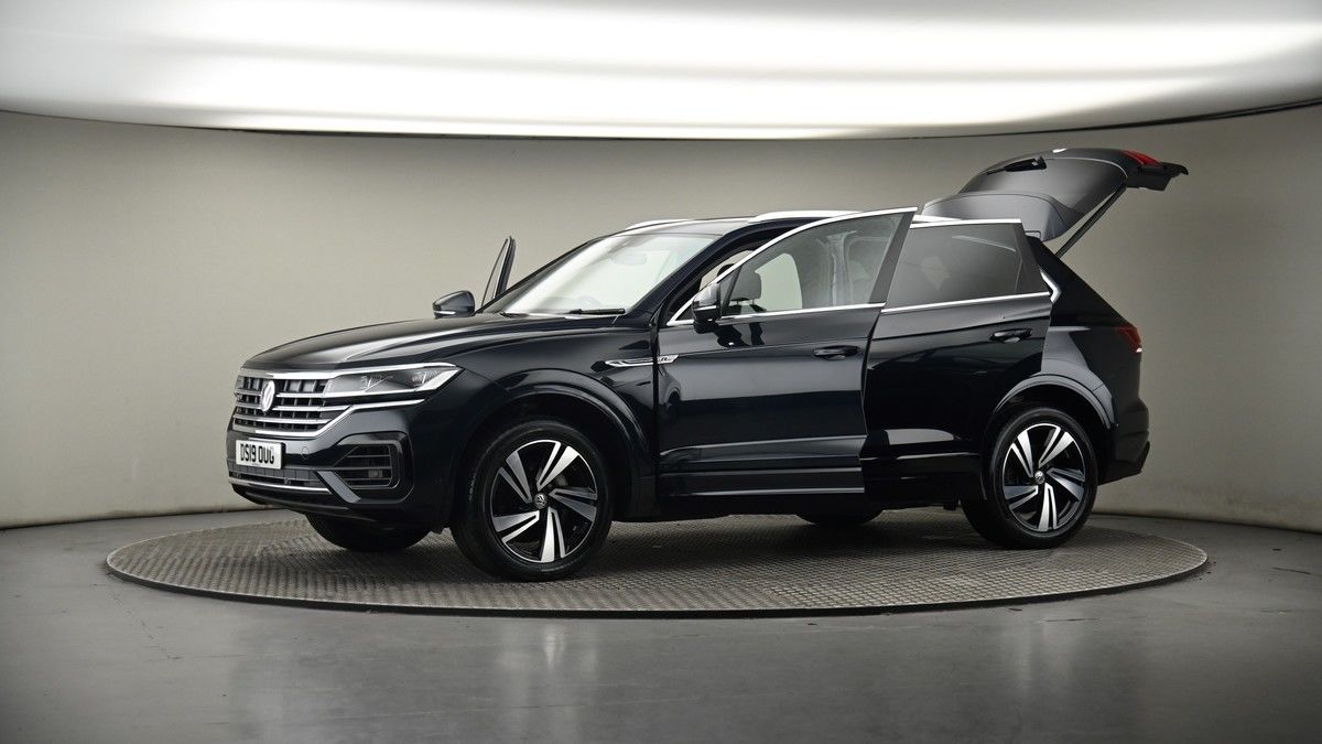 More views of Volkswagen Touareg