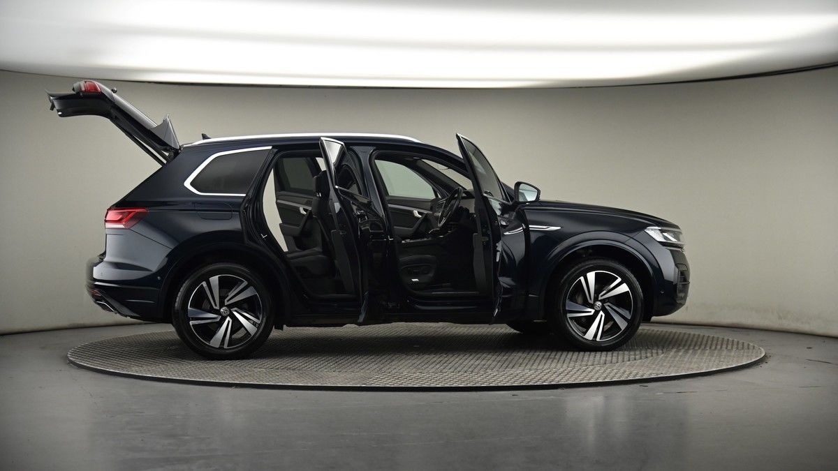 More views of Volkswagen Touareg