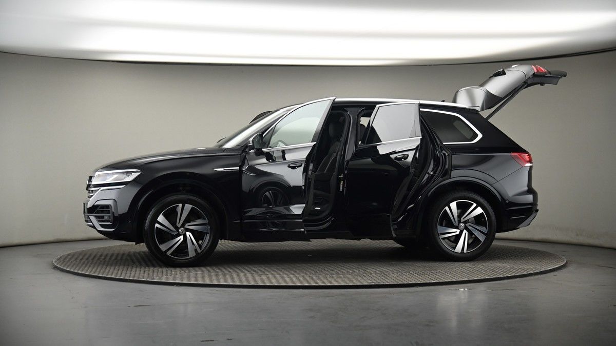 More views of Volkswagen Touareg