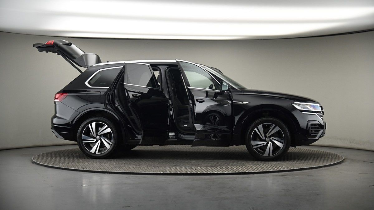 More views of Volkswagen Touareg