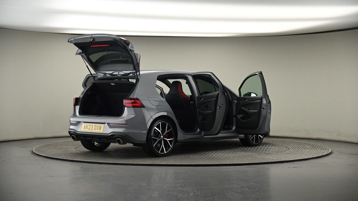 More views of Volkswagen Golf