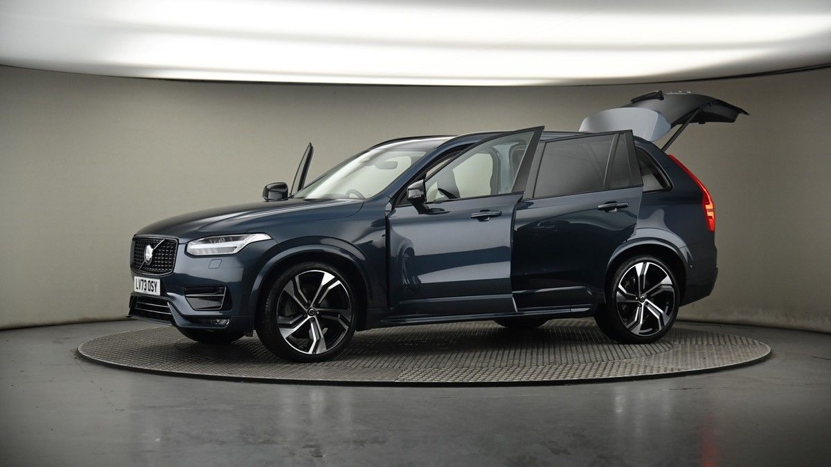 More views of Volvo XC90