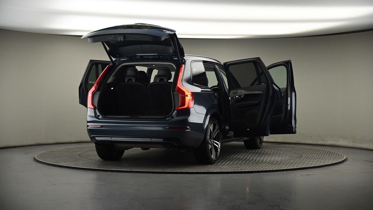 More views of Volvo XC90