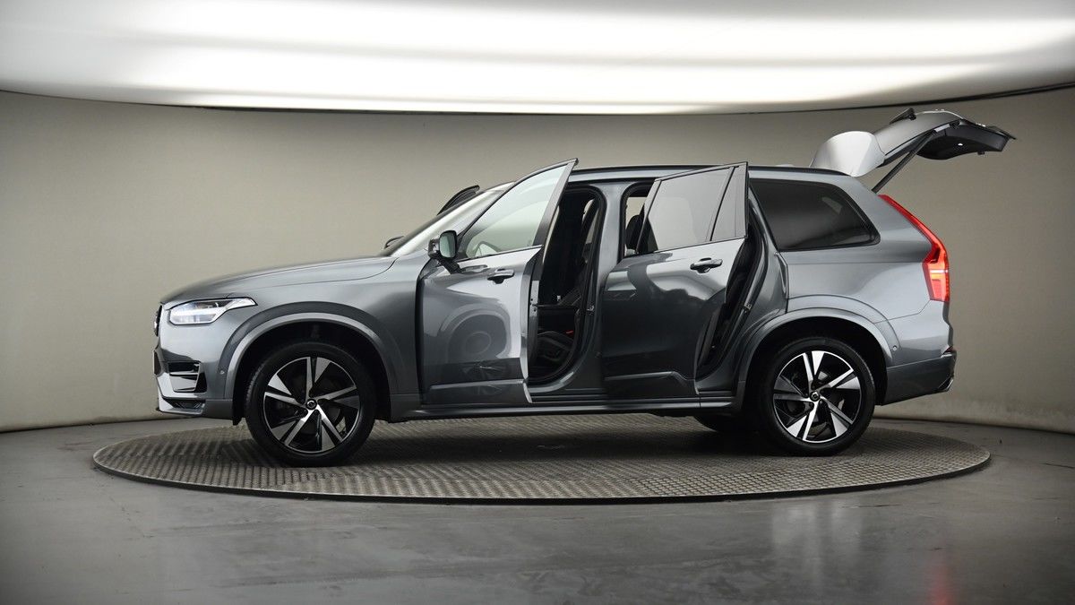 More views of Volvo XC90