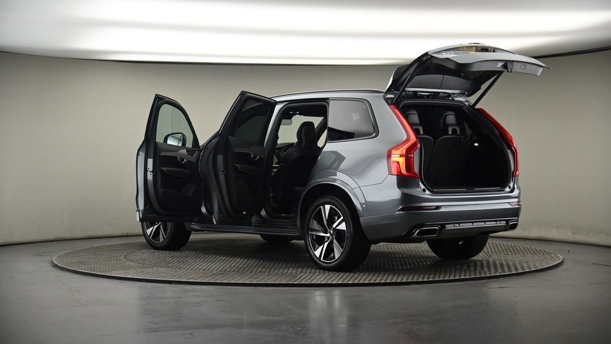 More views of Volvo XC90