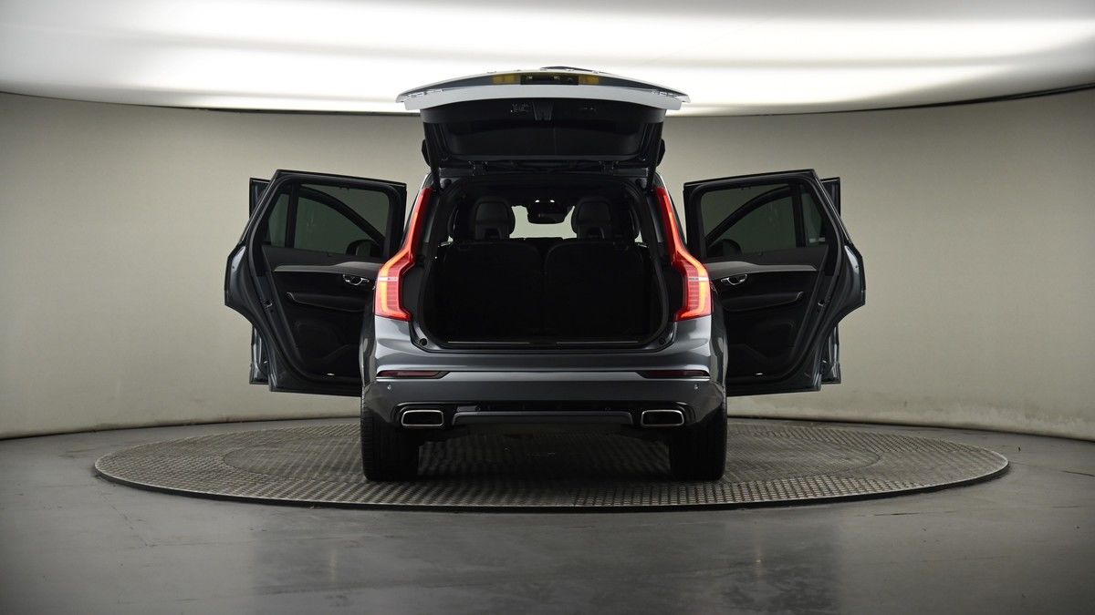 More views of Volvo XC90