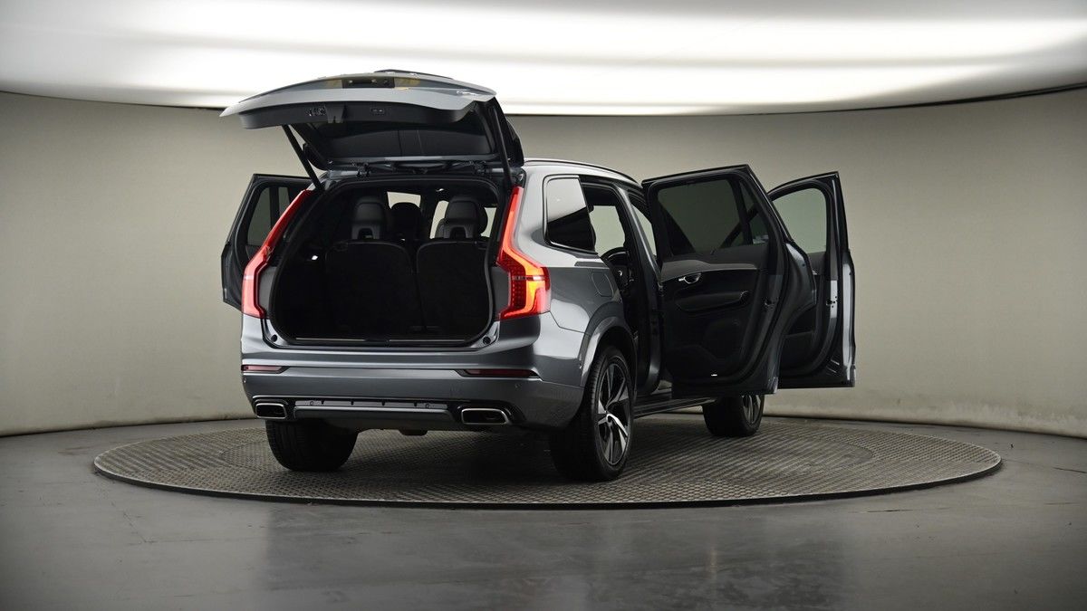 More views of Volvo XC90