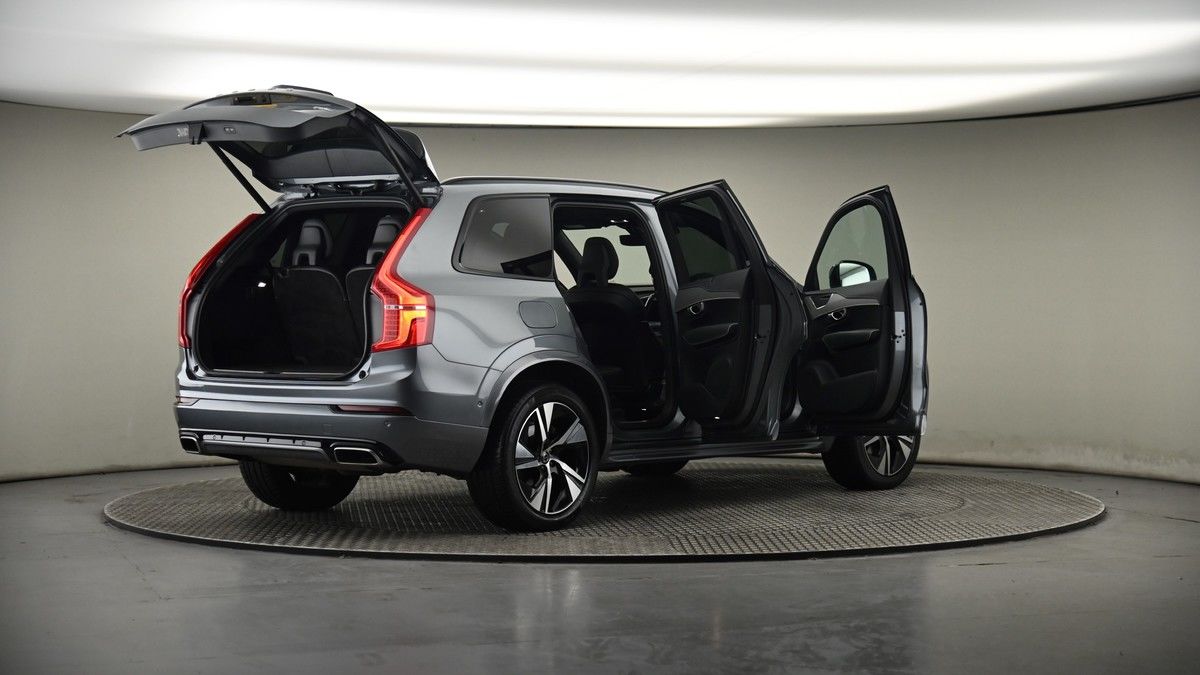 More views of Volvo XC90