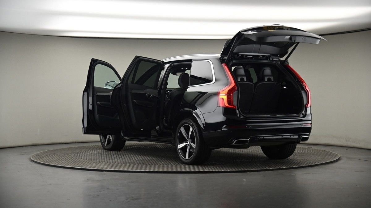 More views of Volvo XC90