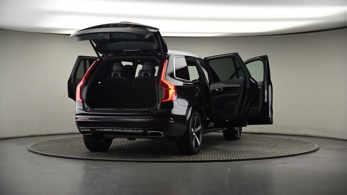 More views of Volvo XC90