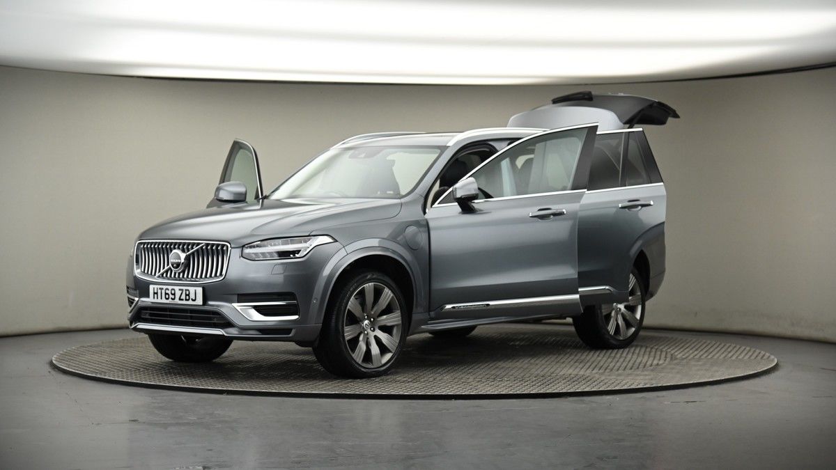 More views of Volvo XC90