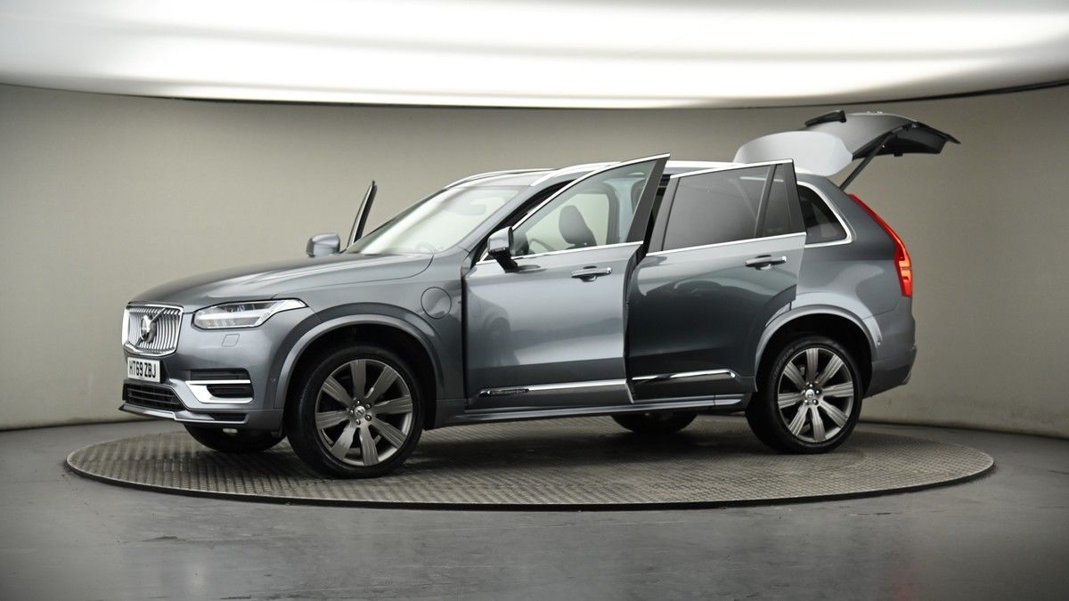 More views of Volvo XC90