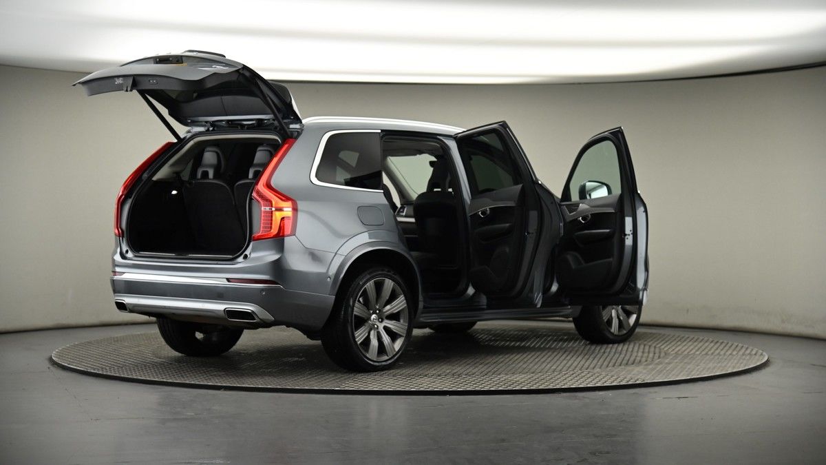 More views of Volvo XC90