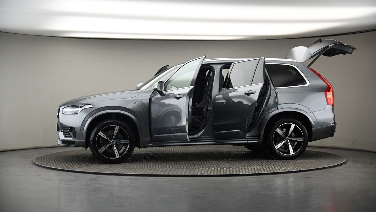 More views of Volvo XC90