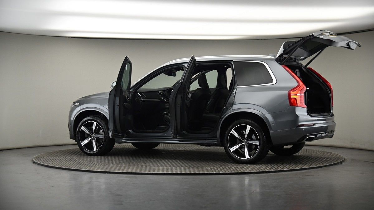 More views of Volvo XC90