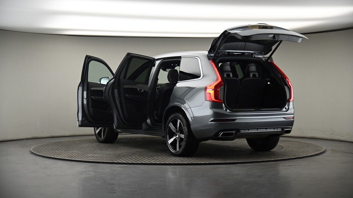 More views of Volvo XC90