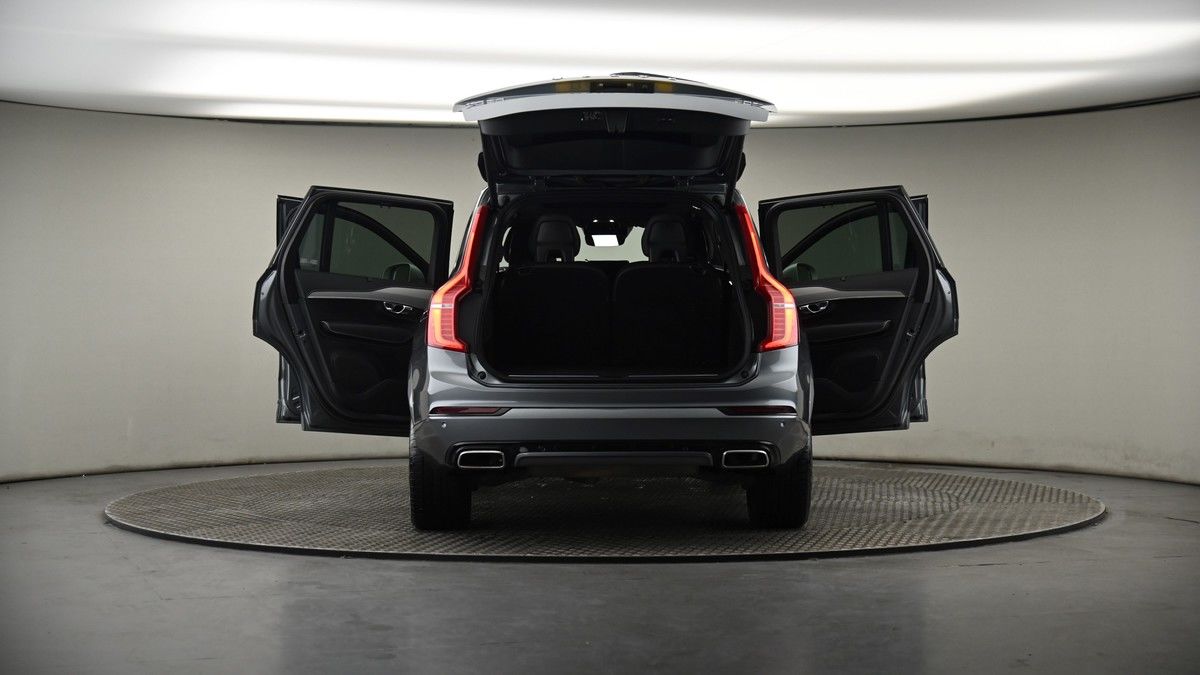 More views of Volvo XC90