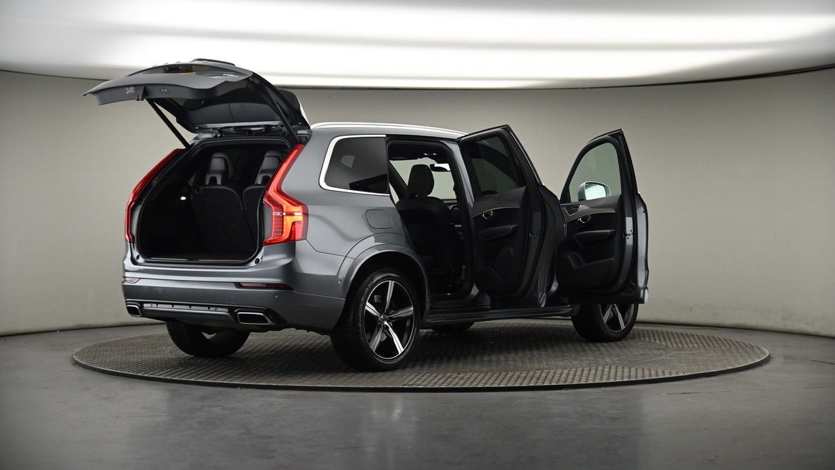 More views of Volvo XC90