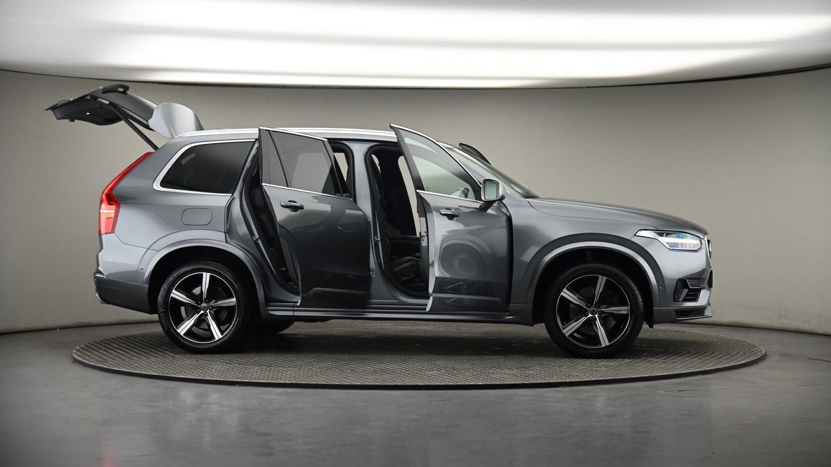 More views of Volvo XC90