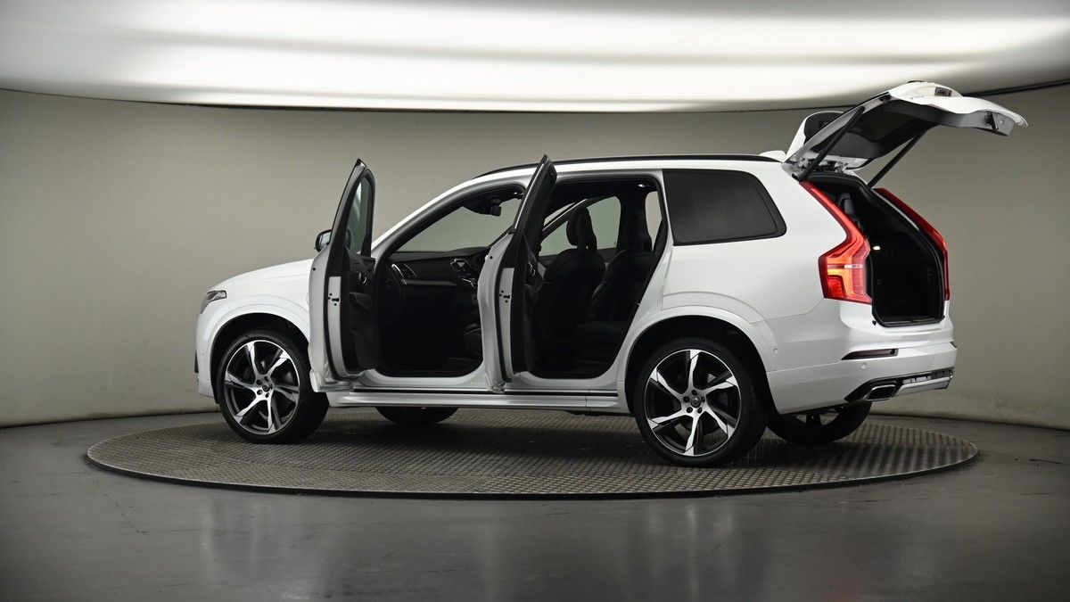 More views of Volvo XC90