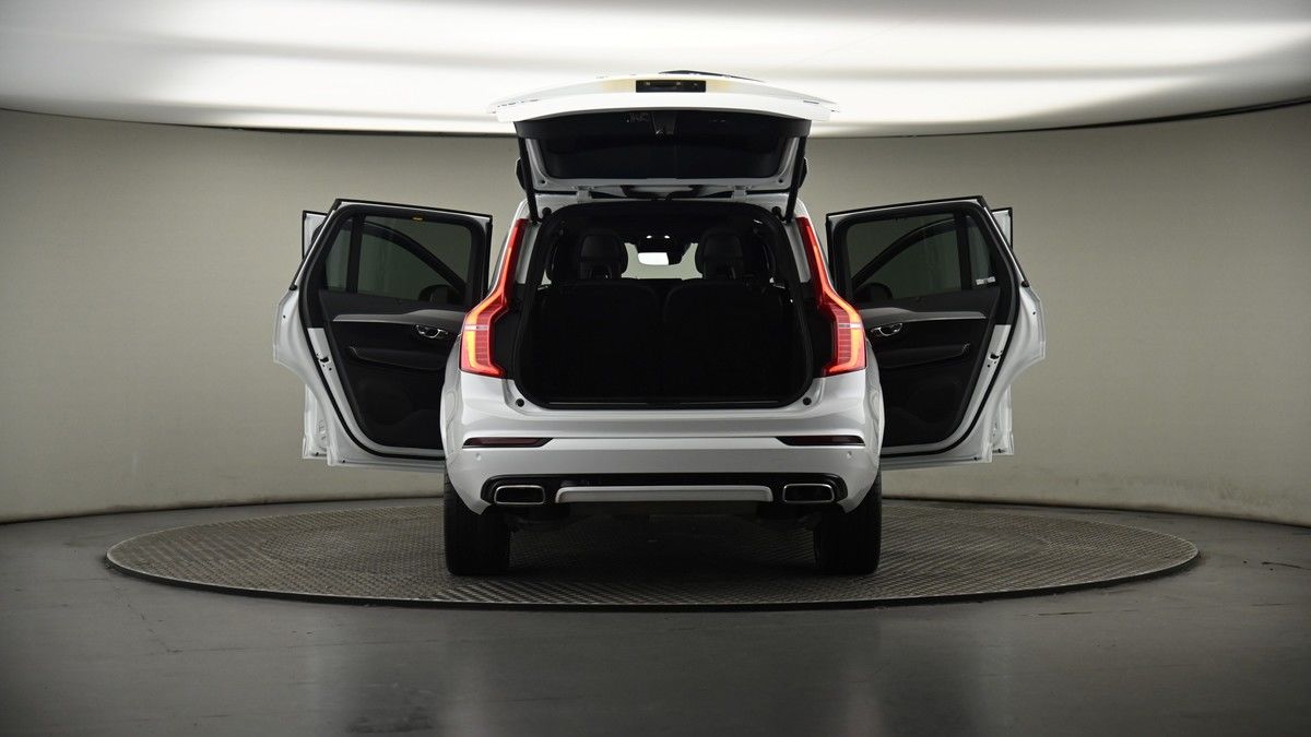 More views of Volvo XC90