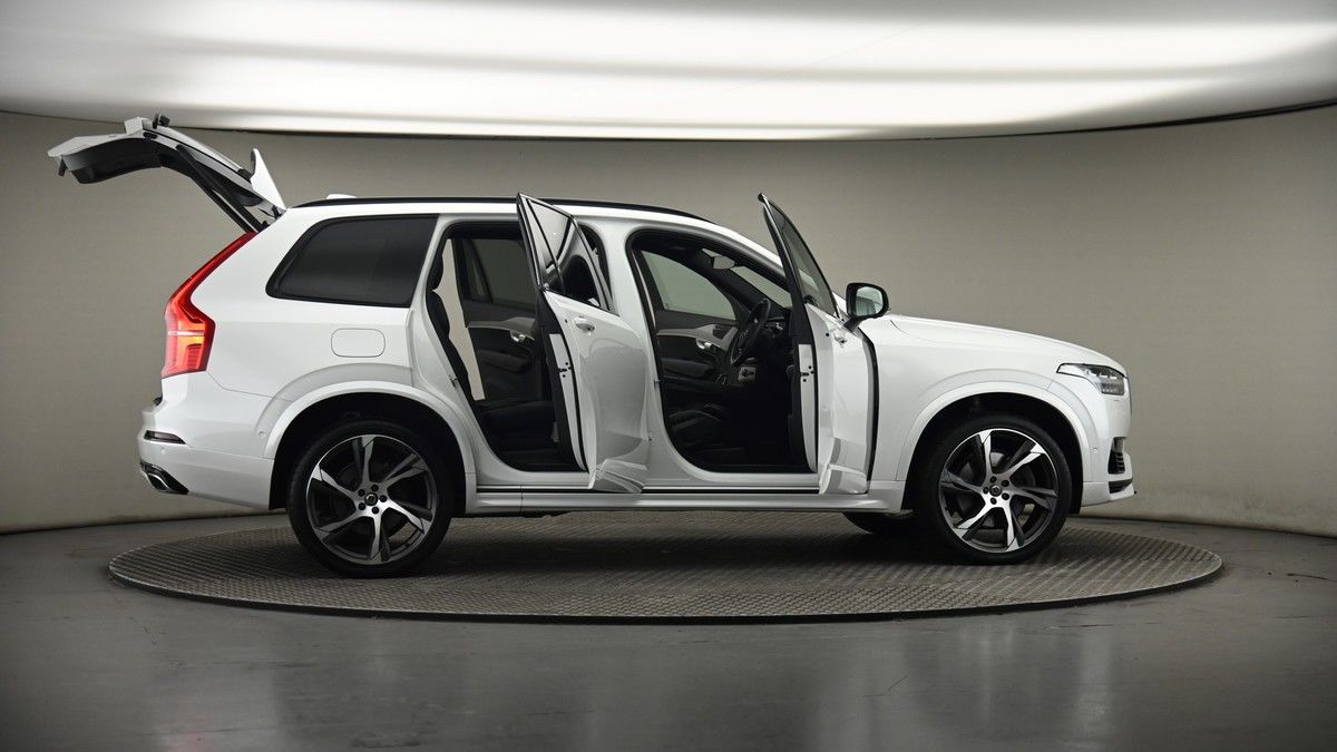 More views of Volvo XC90