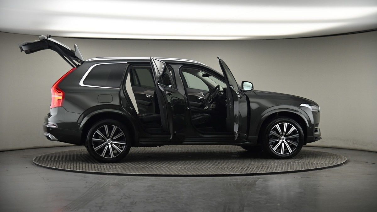 More views of Volvo XC90