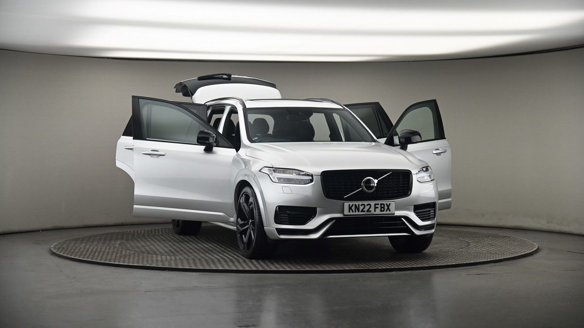 More views of Volvo XC90