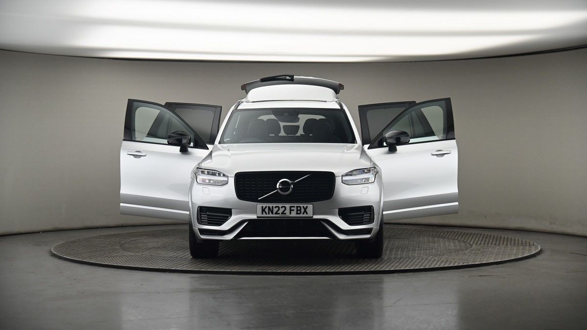 More views of Volvo XC90