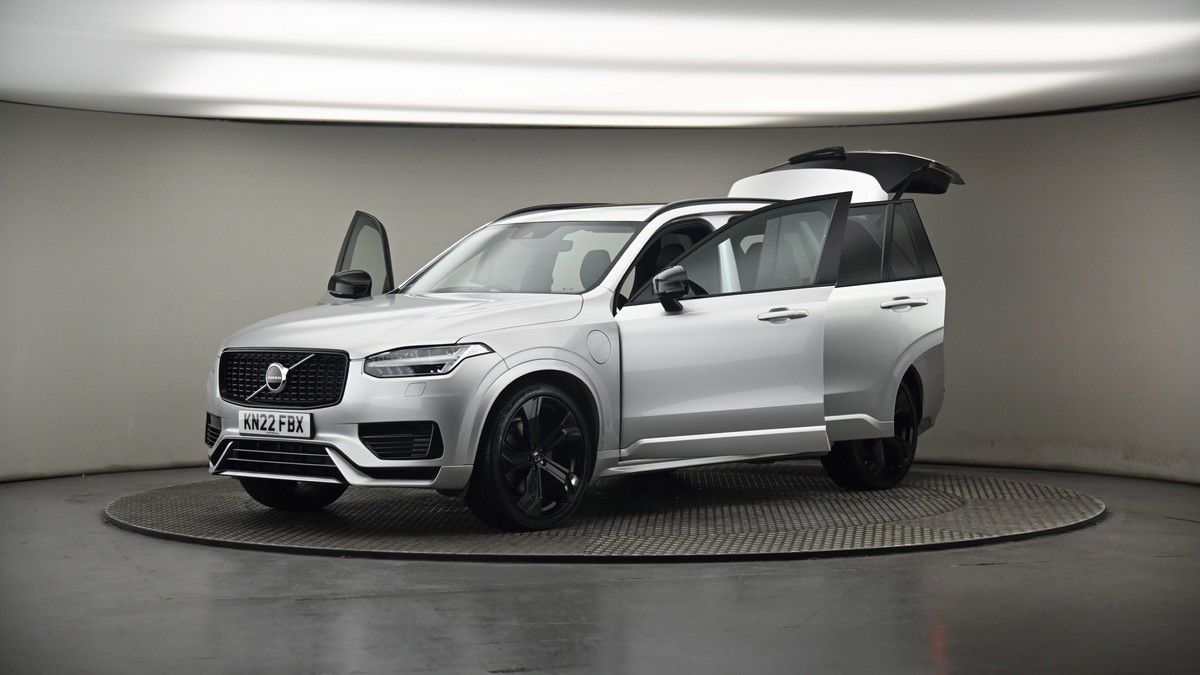 More views of Volvo XC90