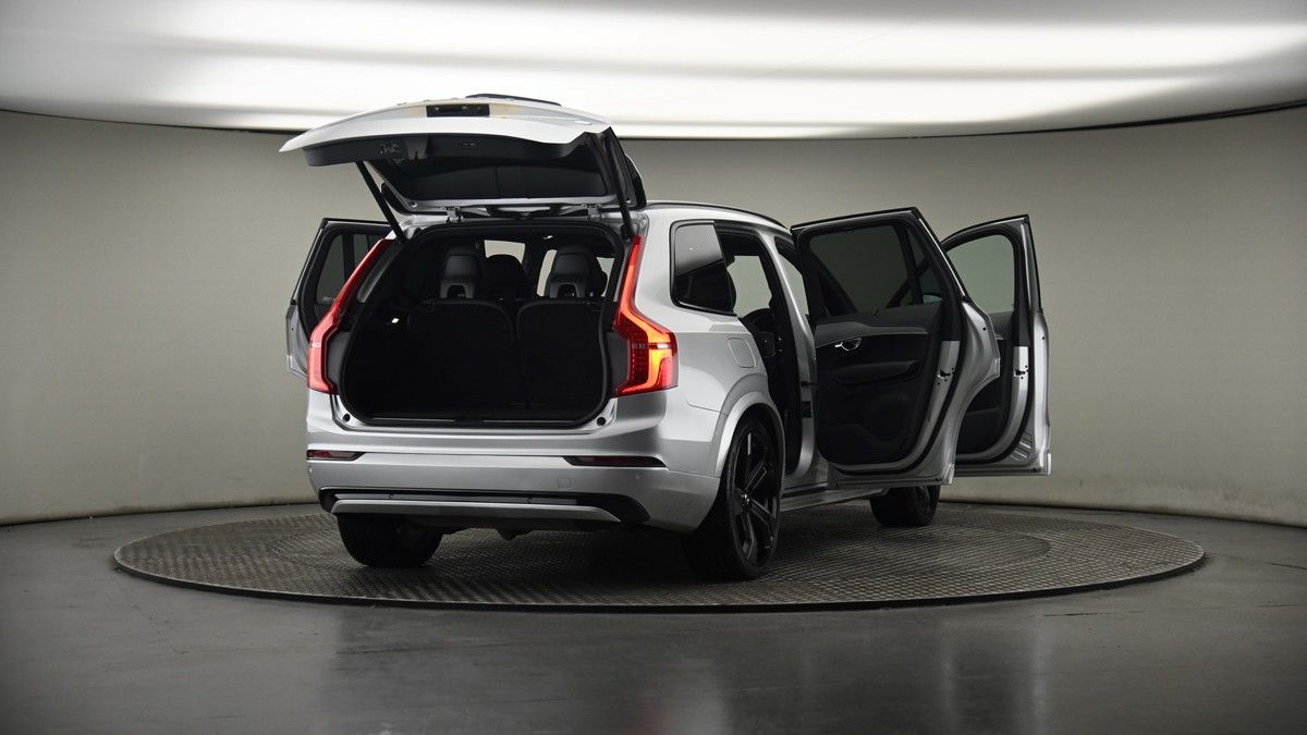 More views of Volvo XC90