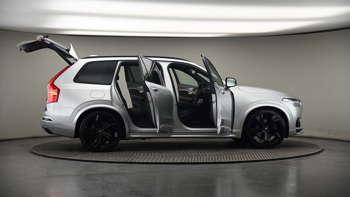 More views of Volvo XC90