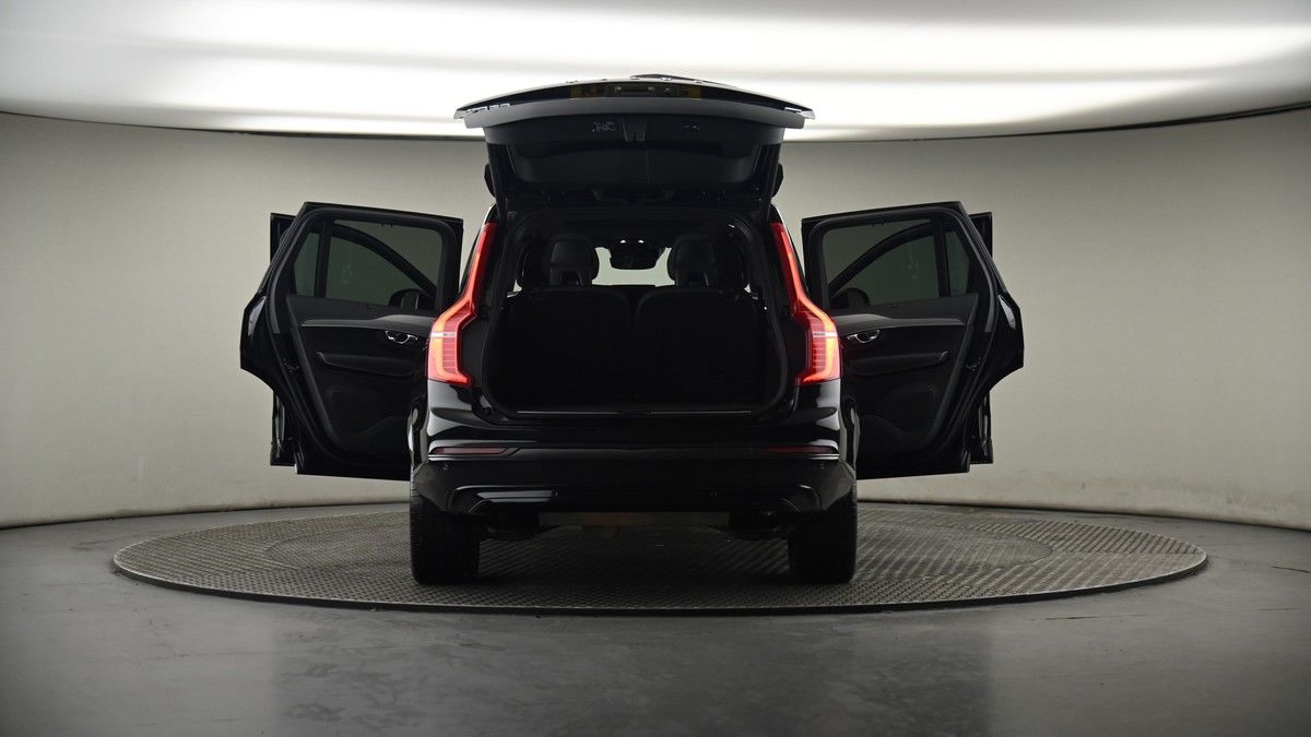 More views of Volvo XC90