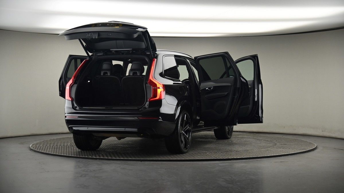 More views of Volvo XC90