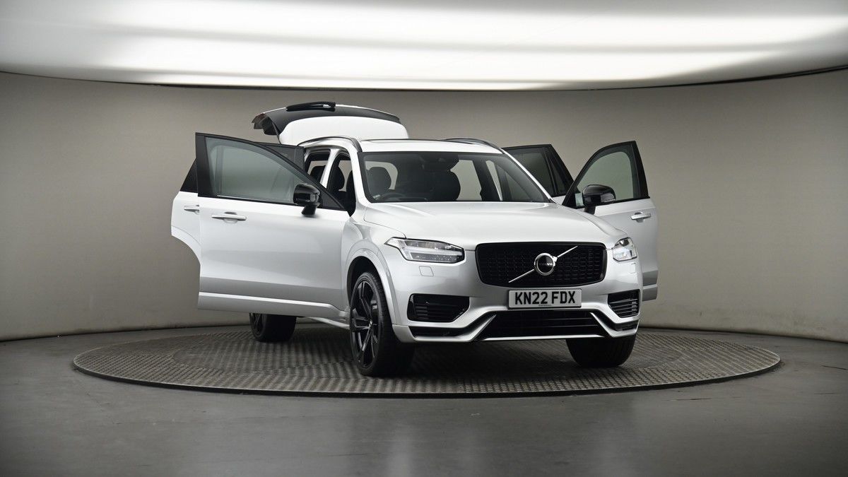 More views of Volvo XC90