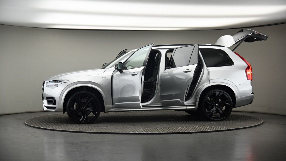 More views of Volvo XC90