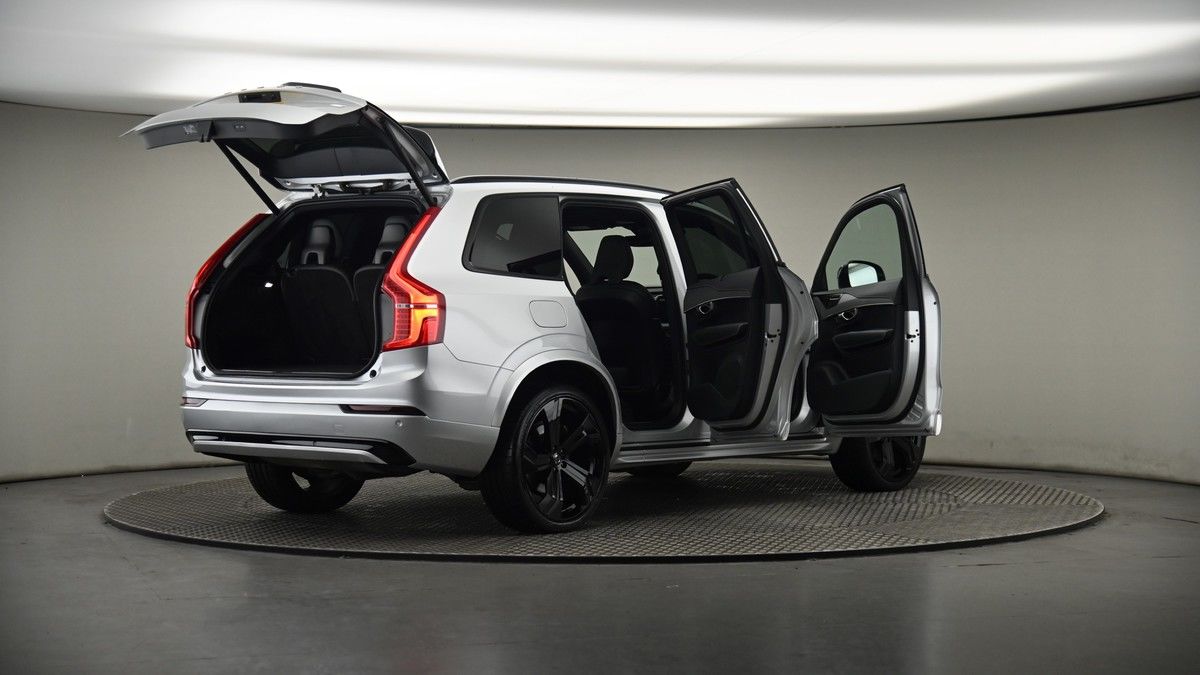 More views of Volvo XC90