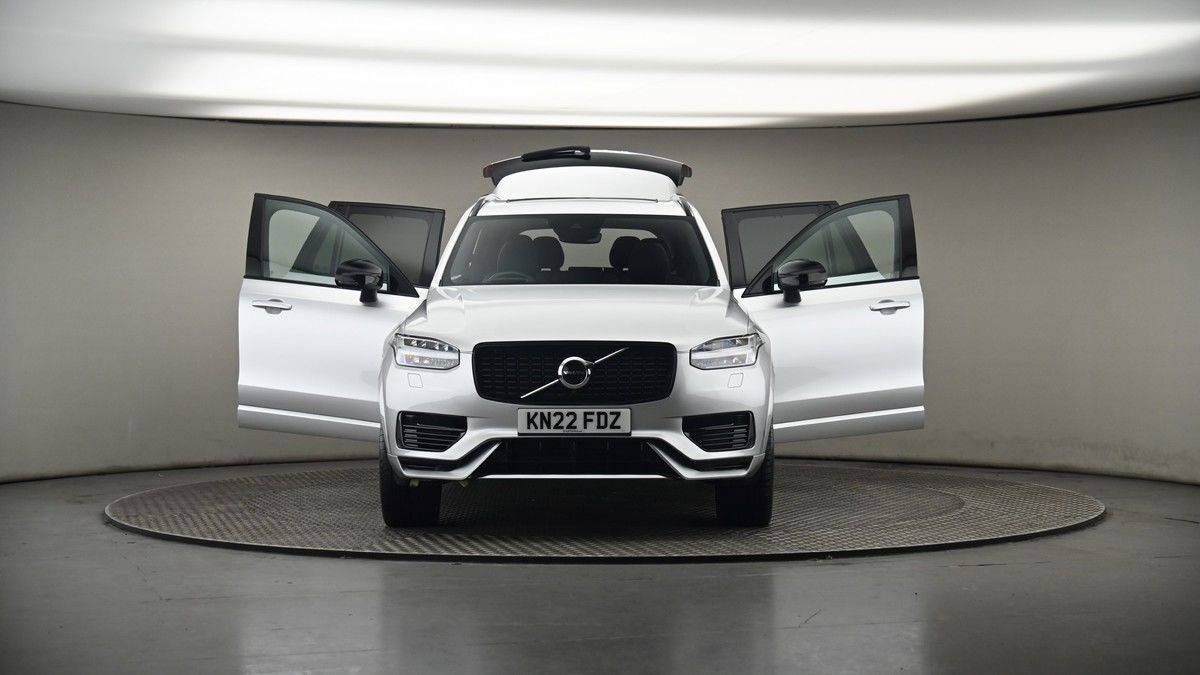 More views of Volvo XC90