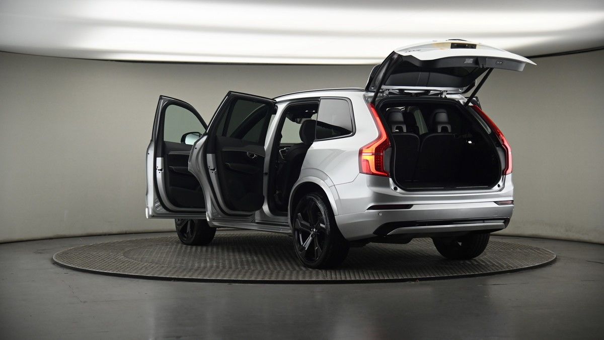 Volvo XC90 Image 8