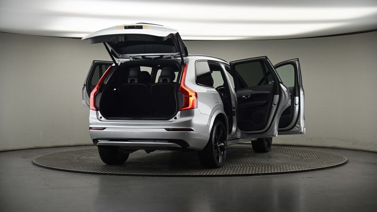 More views of Volvo XC90