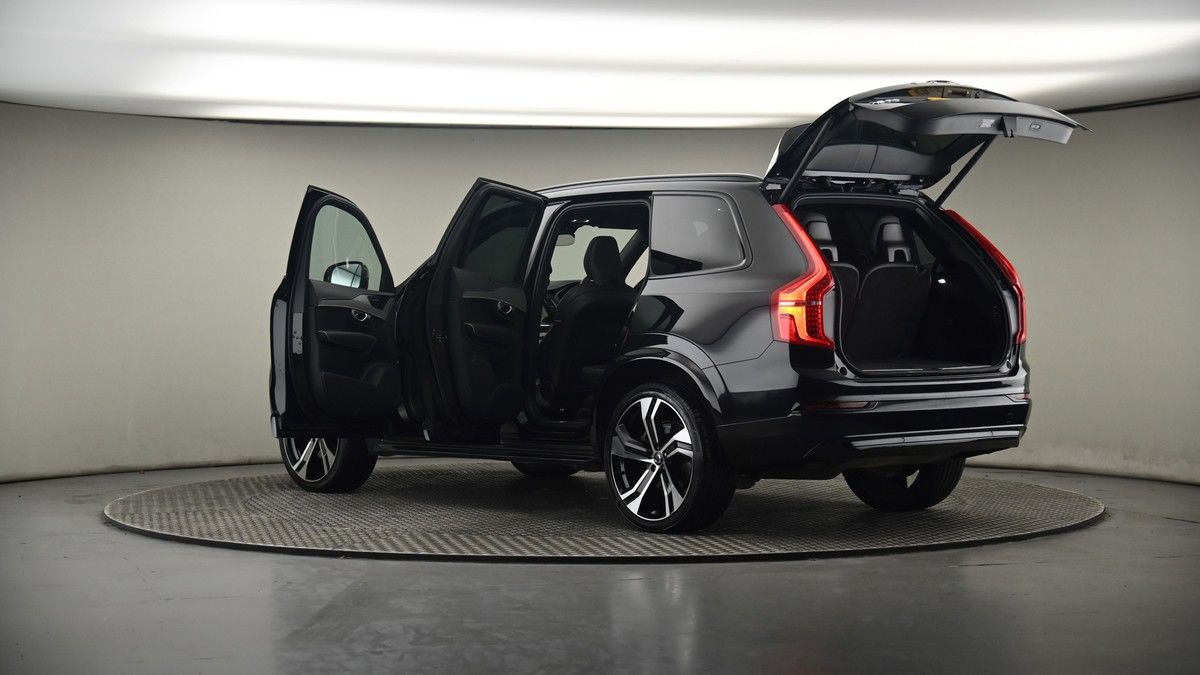 More views of Volvo XC90