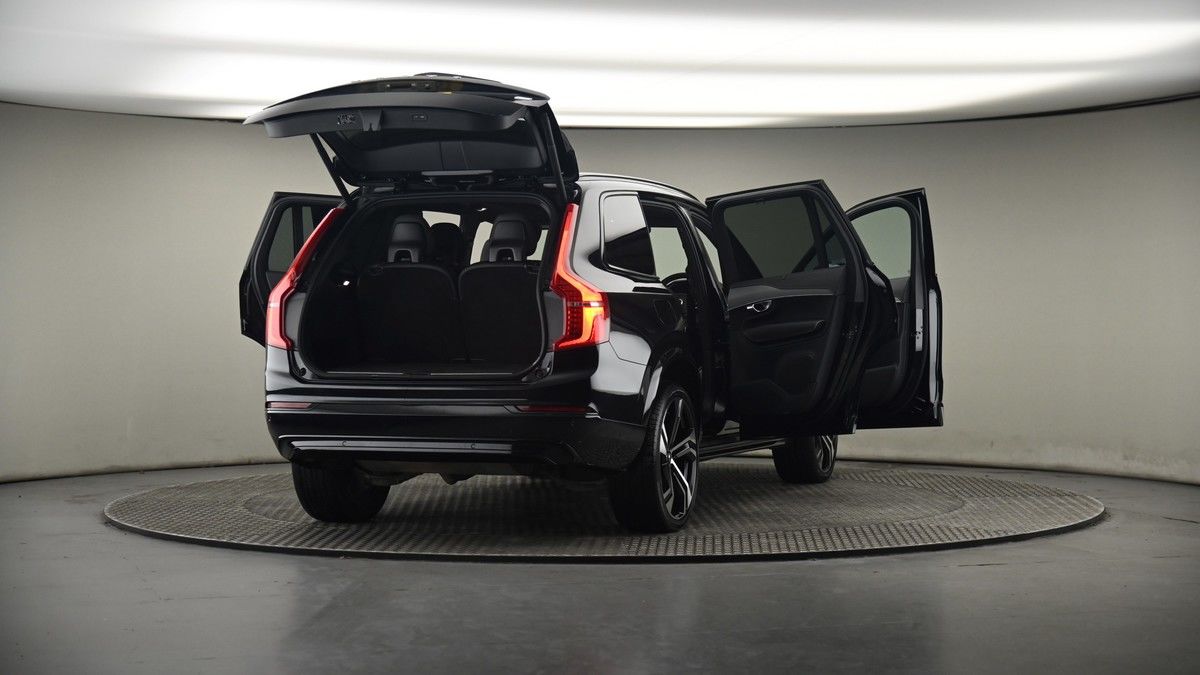 More views of Volvo XC90