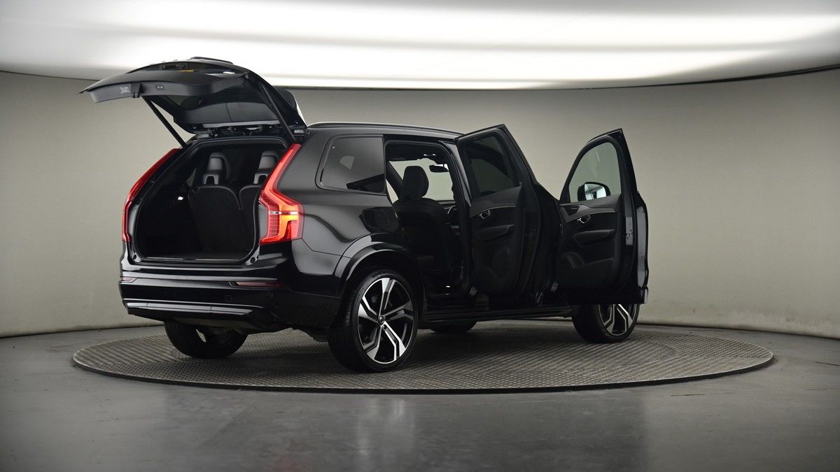 More views of Volvo XC90