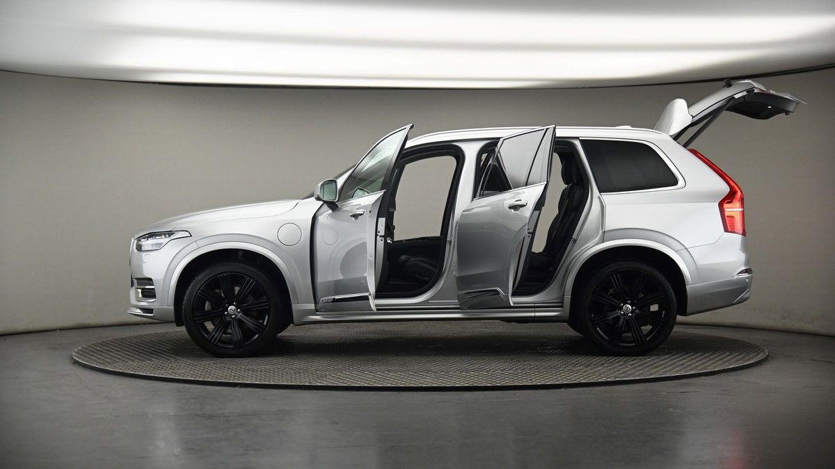 More views of Volvo XC90