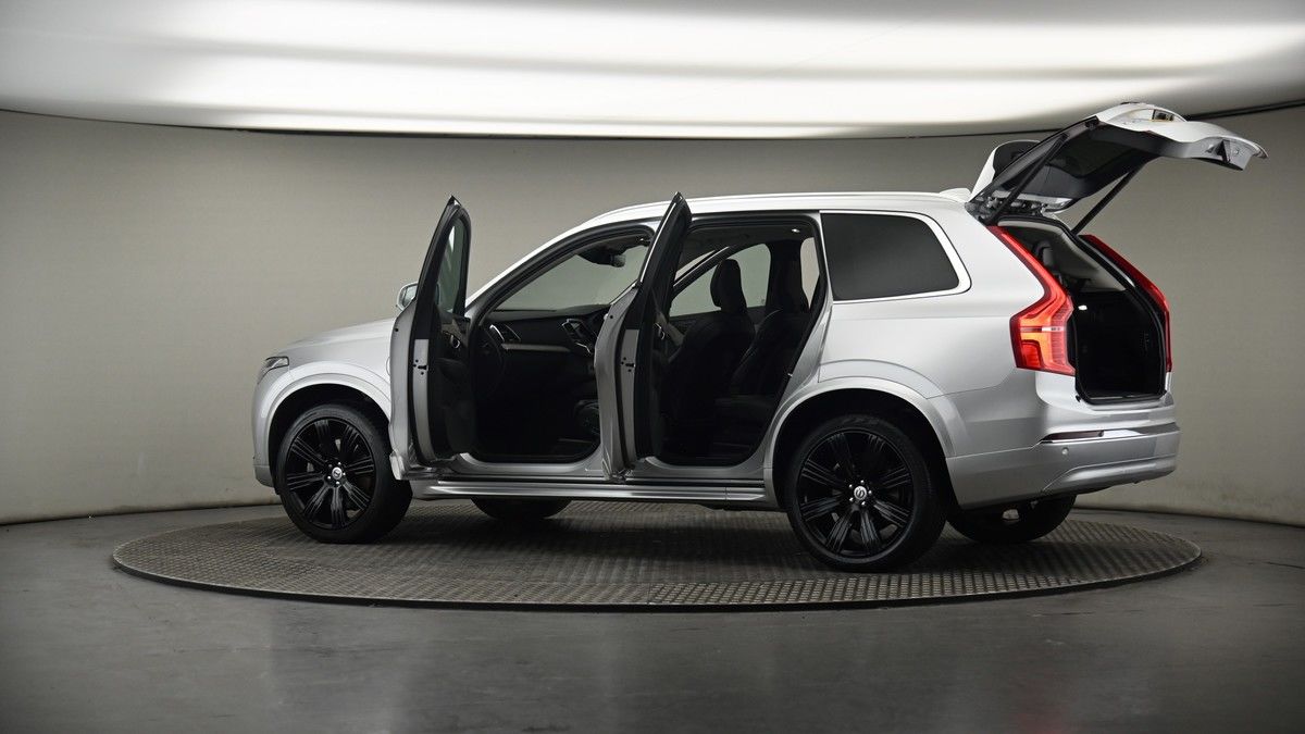 More views of Volvo XC90